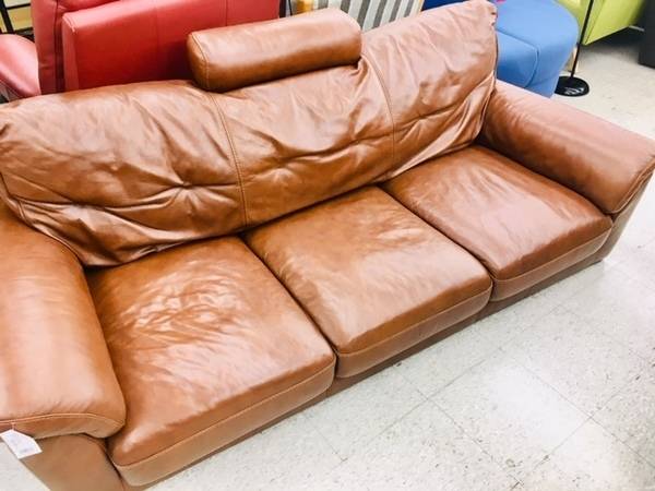 KEYUCA(ケユカ) 3人掛けレザーソファー カルフ入荷しました
