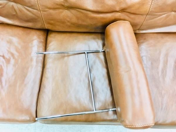 KEYUCA(ケユカ) 3人掛けレザーソファー カルフ入荷しました