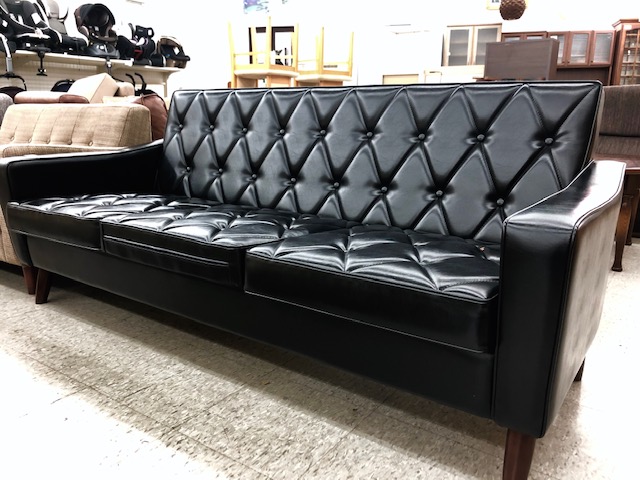 カリモク60 ロビーチェア 3シーター スタンダードブラック ロビー