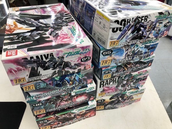 ガンプラ RG「シナンジュ」「ガンダム」入荷しました