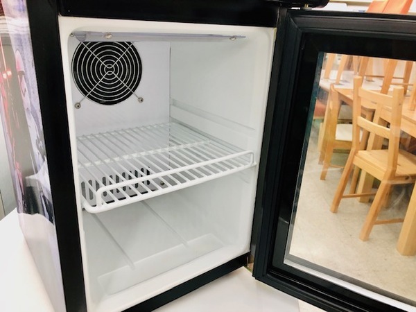 100台限定？！ スターウォーズ冷蔵ショーケースが入荷いたしました