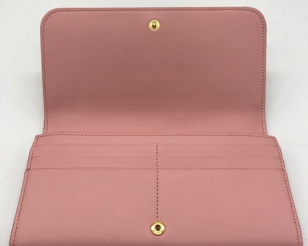 スマホで購入】Chloe(クロエ) リトルホース フラップ式長財布【春日部
