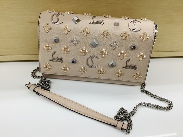 Christian Louboutin(クリスチャンルブタン)ショルダーバッグと  
