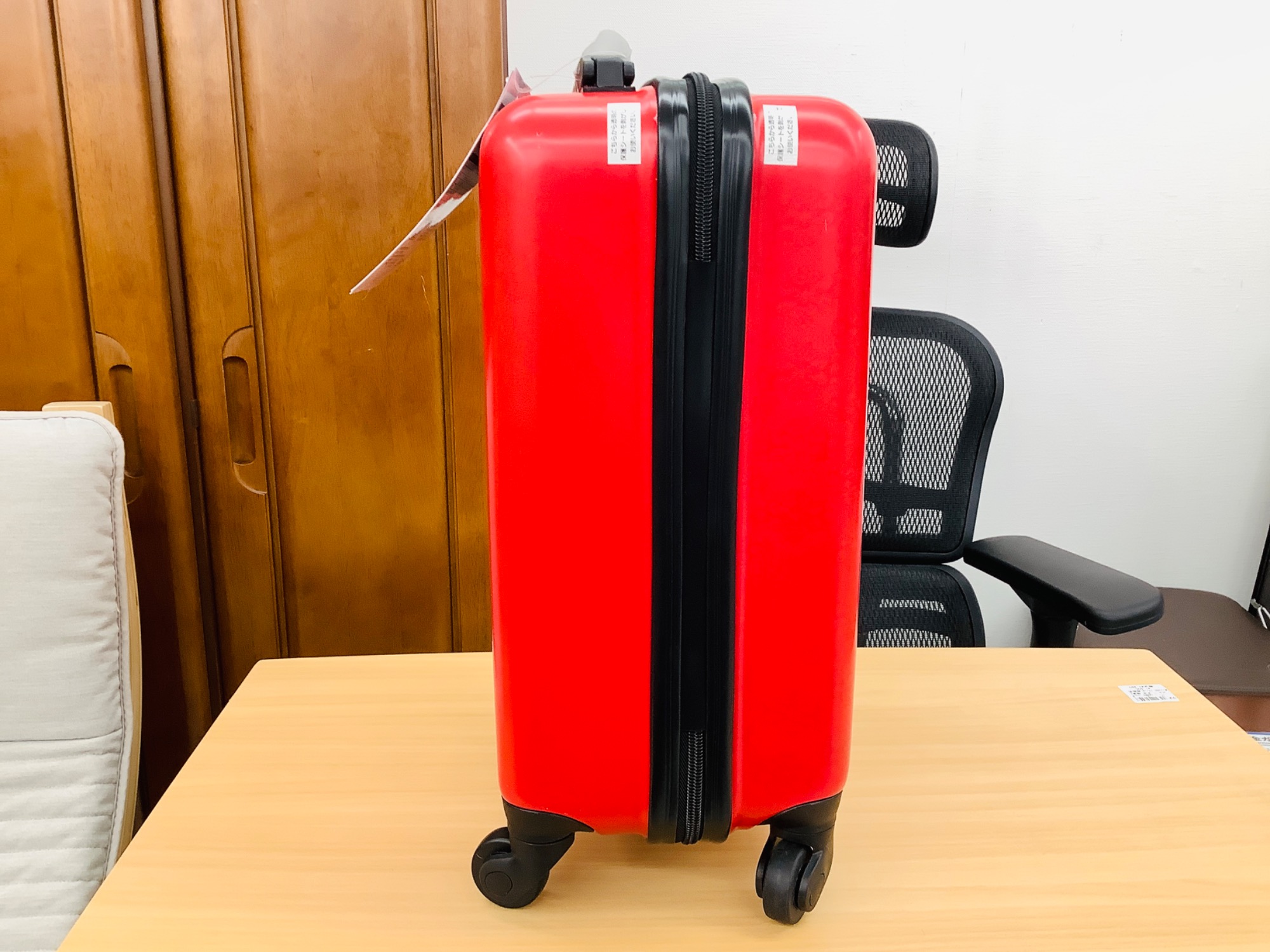 X JAPANとハローキティのコラボしたキャリーケースが入荷！｜2022年12