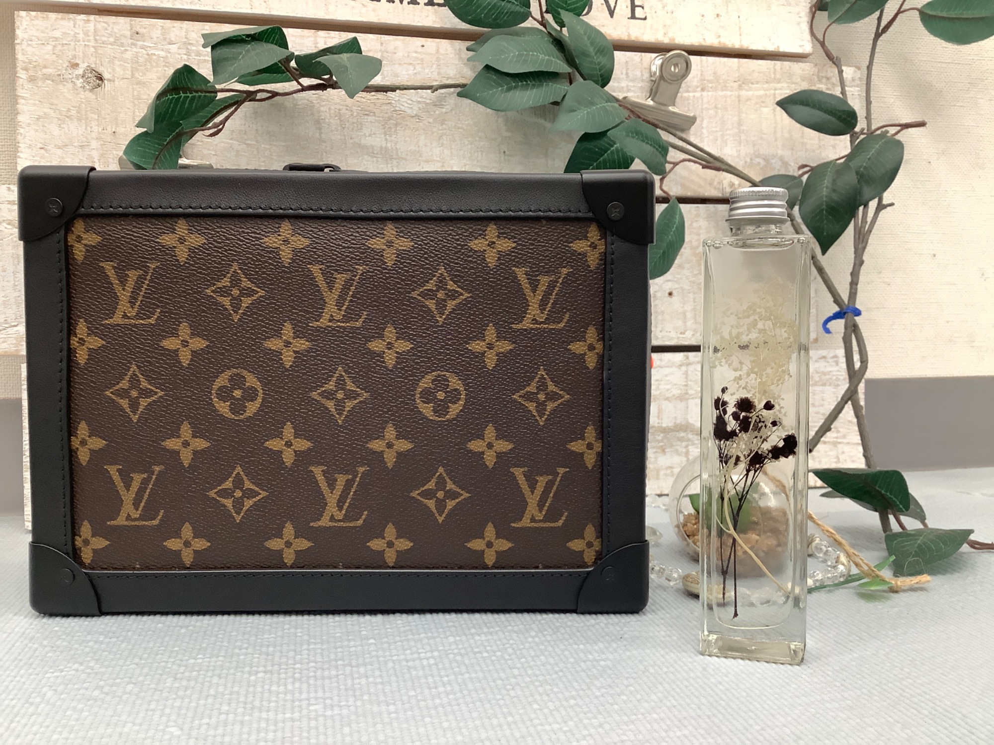 LOUIS VUITTON/ルイヴィトン】モノグラム・ソーラーレイ M44478が買取