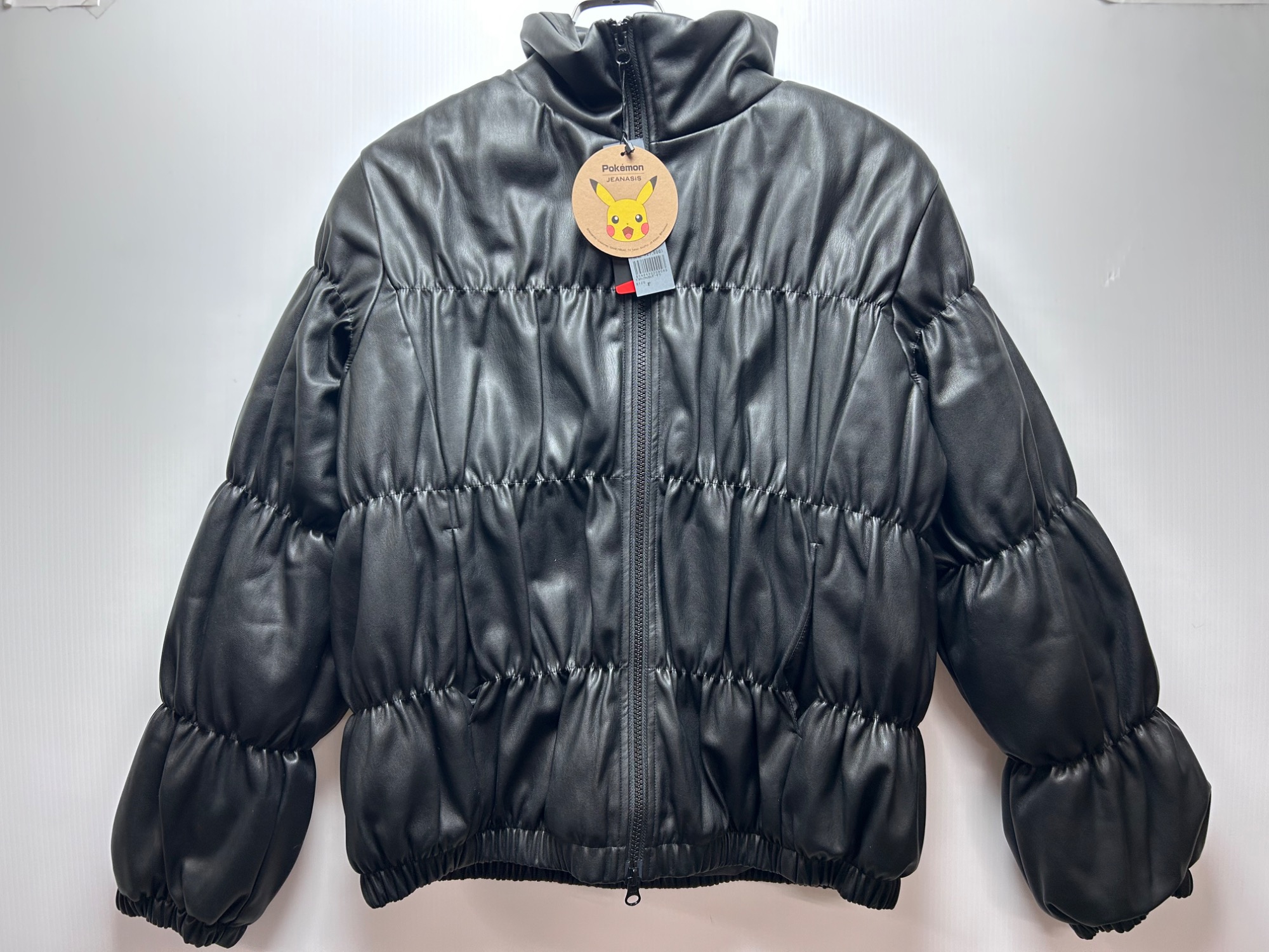 JEANASIS/ジーナシス】中綿ヴィーガンレザージャケット ピカチュウ