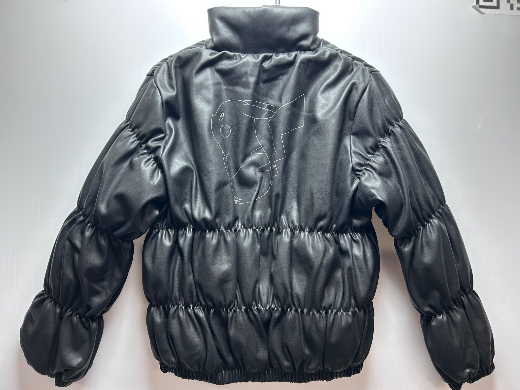 【新品】ジーナシス× ポケモン ピカチュウ レザージャケット JEANASIS JEANASIS/ジーナシス】中綿ヴィーガンレザージャケット ピカチュウ