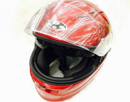 フルフェイスのアウトドア