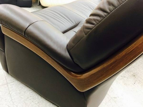 3人掛けソファーの家具