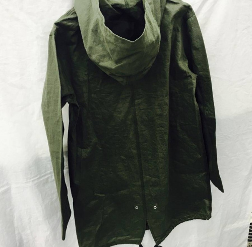 ジャケットのFRED PERRY