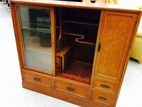 家具・インテリアの食器棚