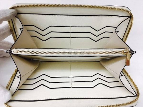 Valextraのラウンドファスナー