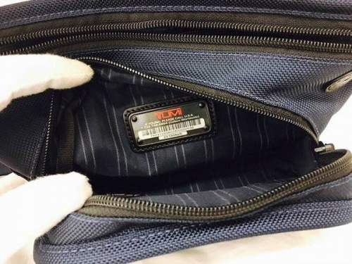 バッグのトゥミ（TUMI）