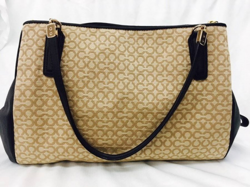 バッグのコーチ（COACH）