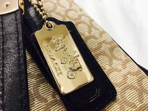 コーチ（COACH）のオプアート