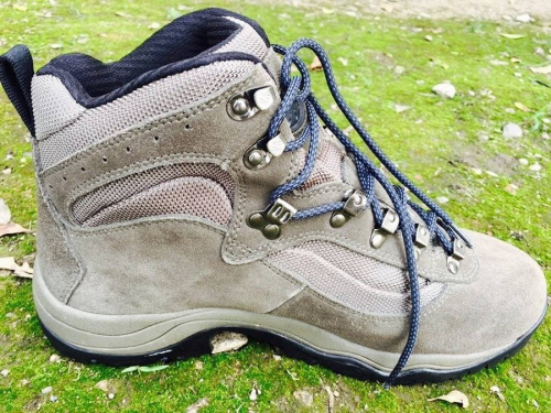 トレッキングのColumbia　