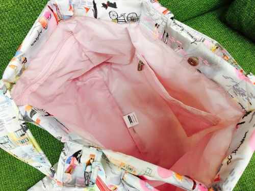 LeSportsacのトートバッグ