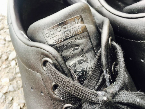 アディダス（adidas）のスタンスミス