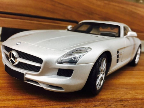 楽器・ホビー雑貨のミニカー