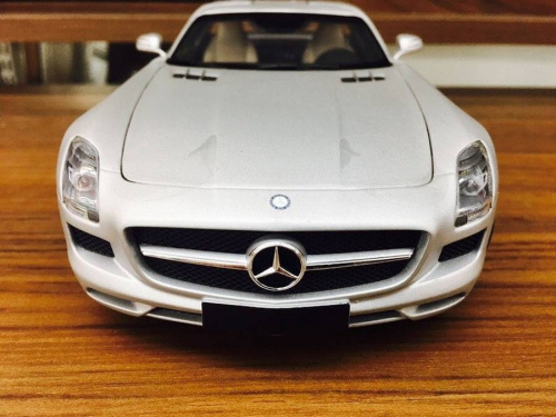 ミニカーのMINICHAMPS