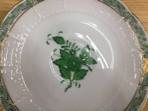 アポニーグリーン