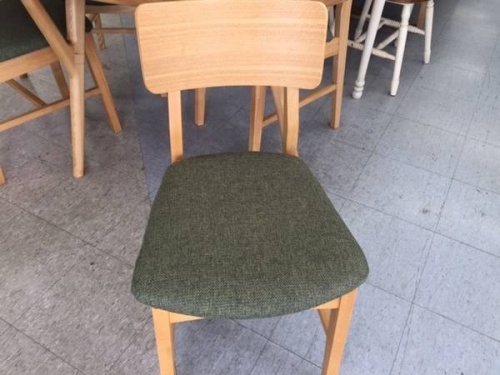 ダイニングセットのバルス