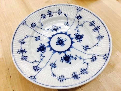 洋食器のカップ