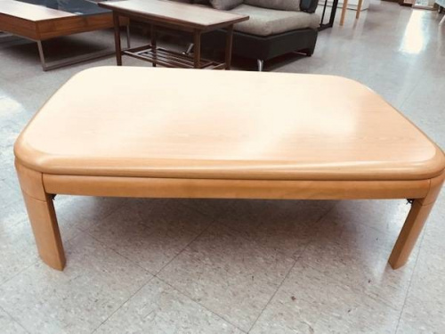 家具・インテリアのテーブル