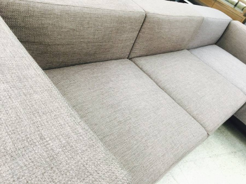 cassinaのテーブル