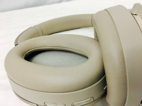 ヘッドフォンのMDR-1000X