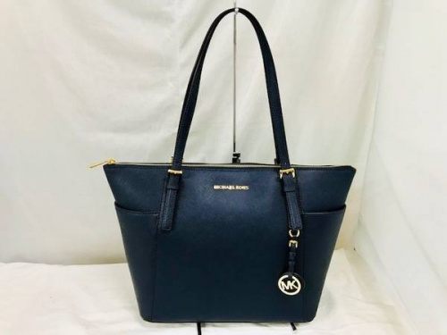 バッグのMICHAEL　KORS