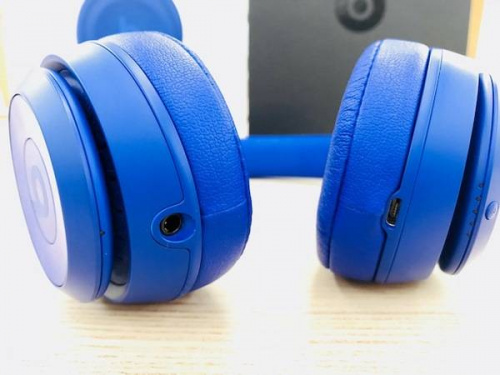 ヘッドホンのBeats