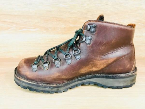 DANNERのマウンテンブーツ