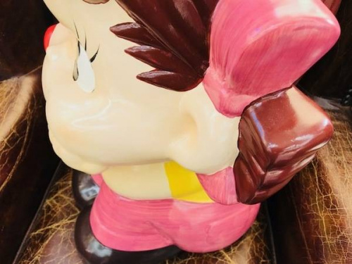 フィギュアのペコちゃん