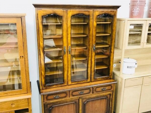 家具のカップボード・食器棚