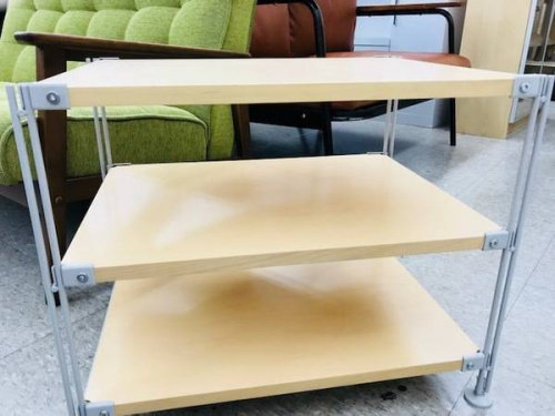 ソファのシェルフ