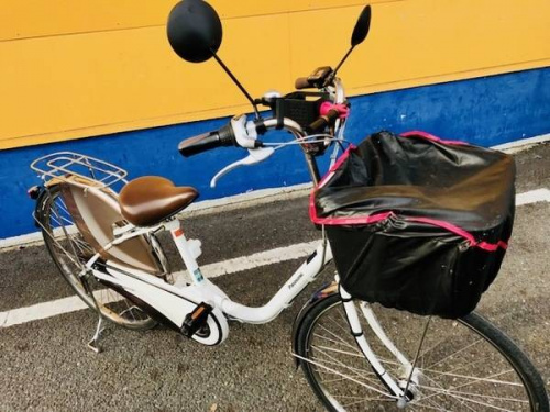 スポーツ用品の自転車