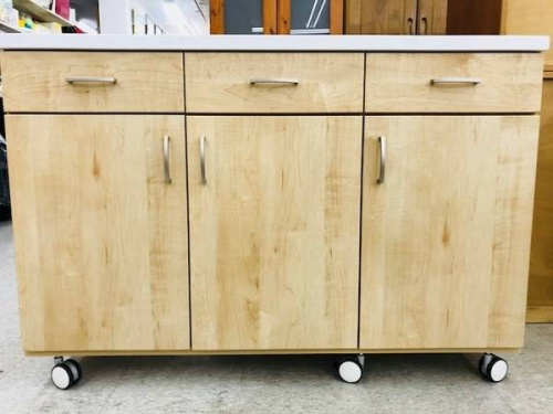 家具のカウンター