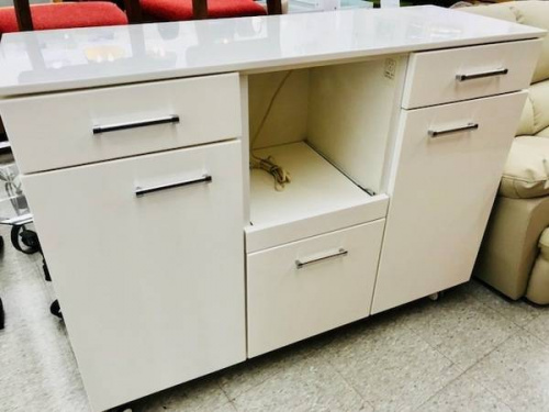 家具のカウンター