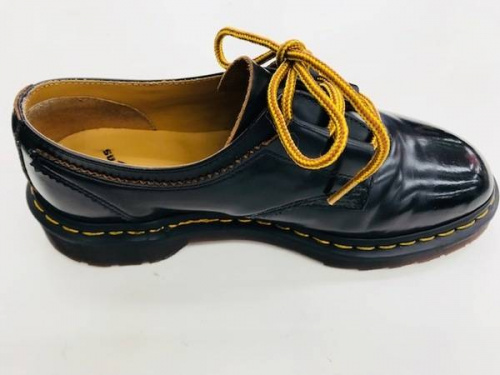 ドクターマーチンのギリーシューズ