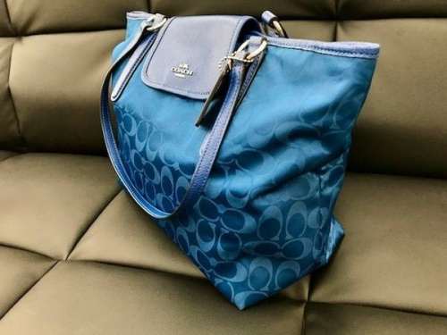 COACHのトートバッグ