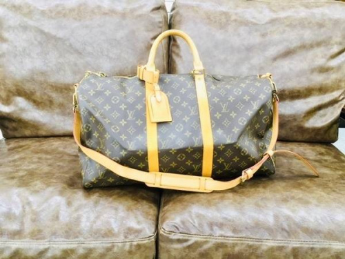 ブランド・ラグジュアリーのLOUIS VUITTON