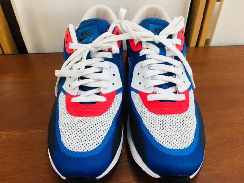 スニーカーのNIKE