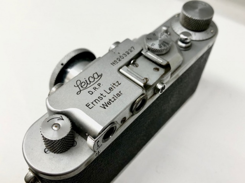 LEICA