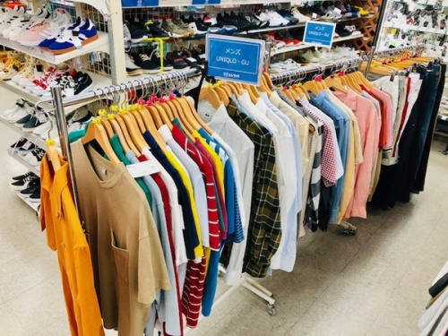 メンズファッションのＵＮＩＱＬＯ