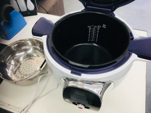 冷蔵庫のキッチン家電