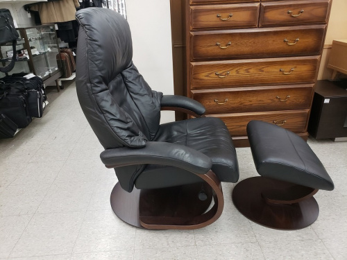 リクライニングチェアーのチェア