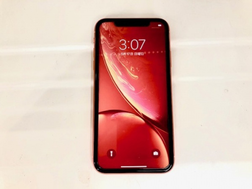 モバイル機器のスマートフォン