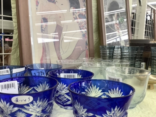湯呑みの茶碗