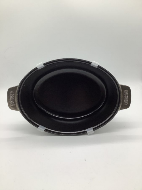 洋食器のstaub　ｽﾄｳﾌﾞ　鍋